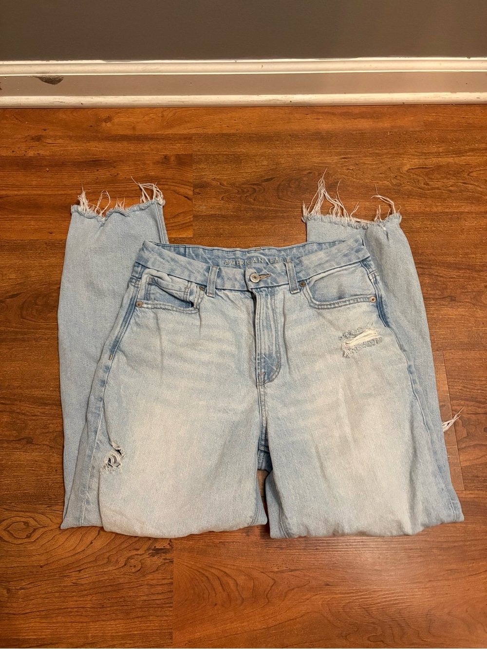 American Eagle Outfitters Light Blue Straight Leg Jeans with Frayed Hem